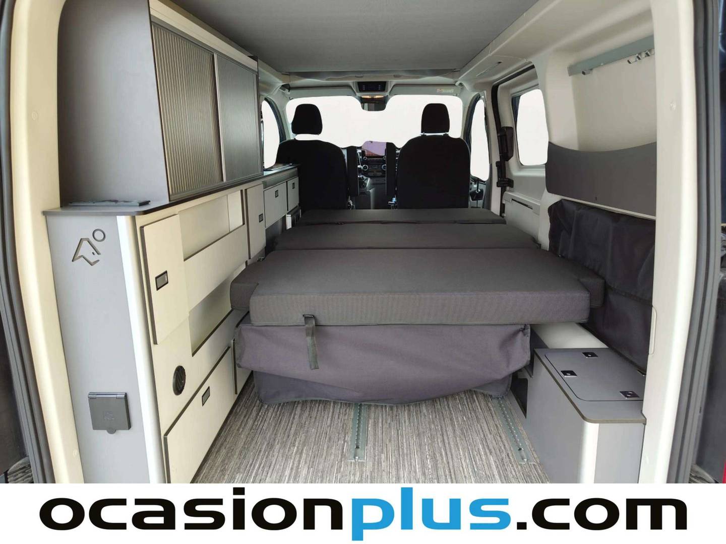 Extras y acabados del Panamá Peak Panamá Peak P10+ 2.0 TDCI (170 CV) 5 Plazas