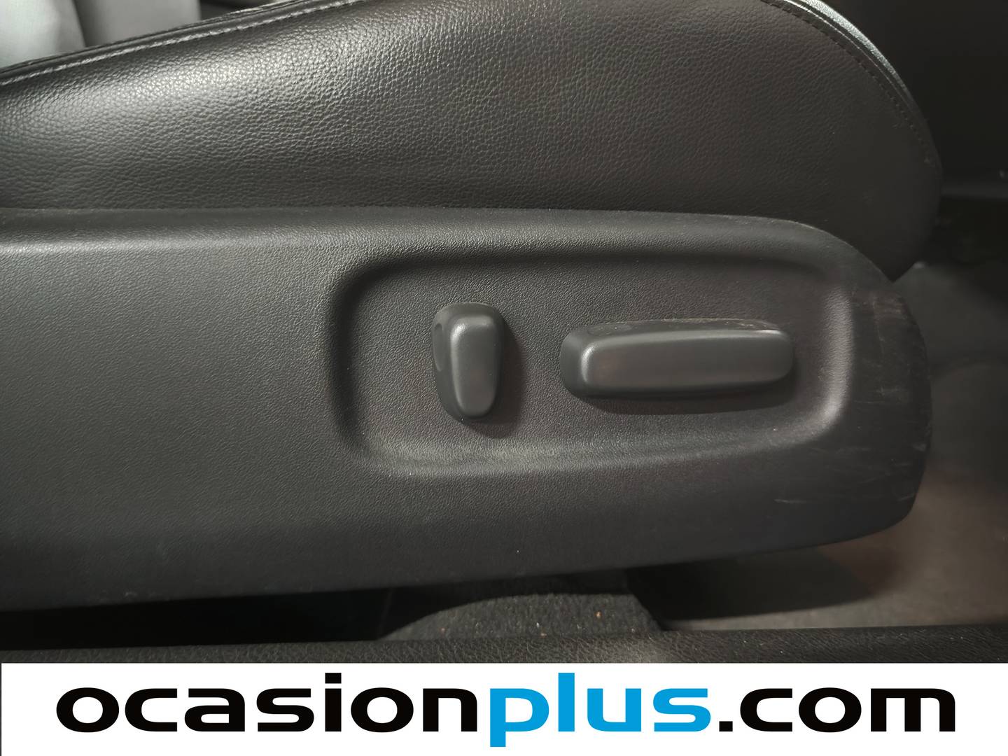 Extras y acabados del Toyota Avensis Toyota Avensis 2.2 D-4D Executive (150 CV)