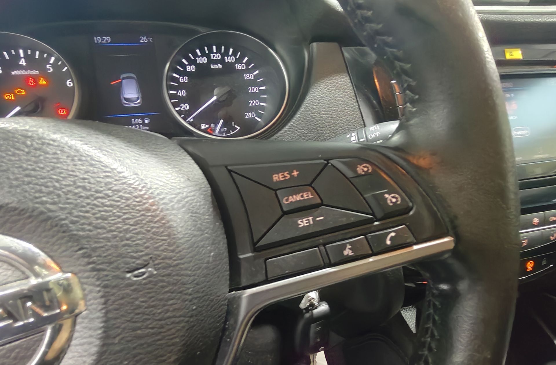 Nissan Qashqai DIG-T 140 Acenta 4x2 - foto 21