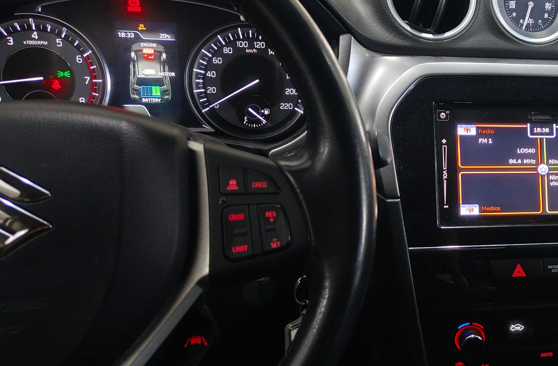 Suzuki Vitara 1.4 Turbo Mild Hybrid GLE - foto 28
