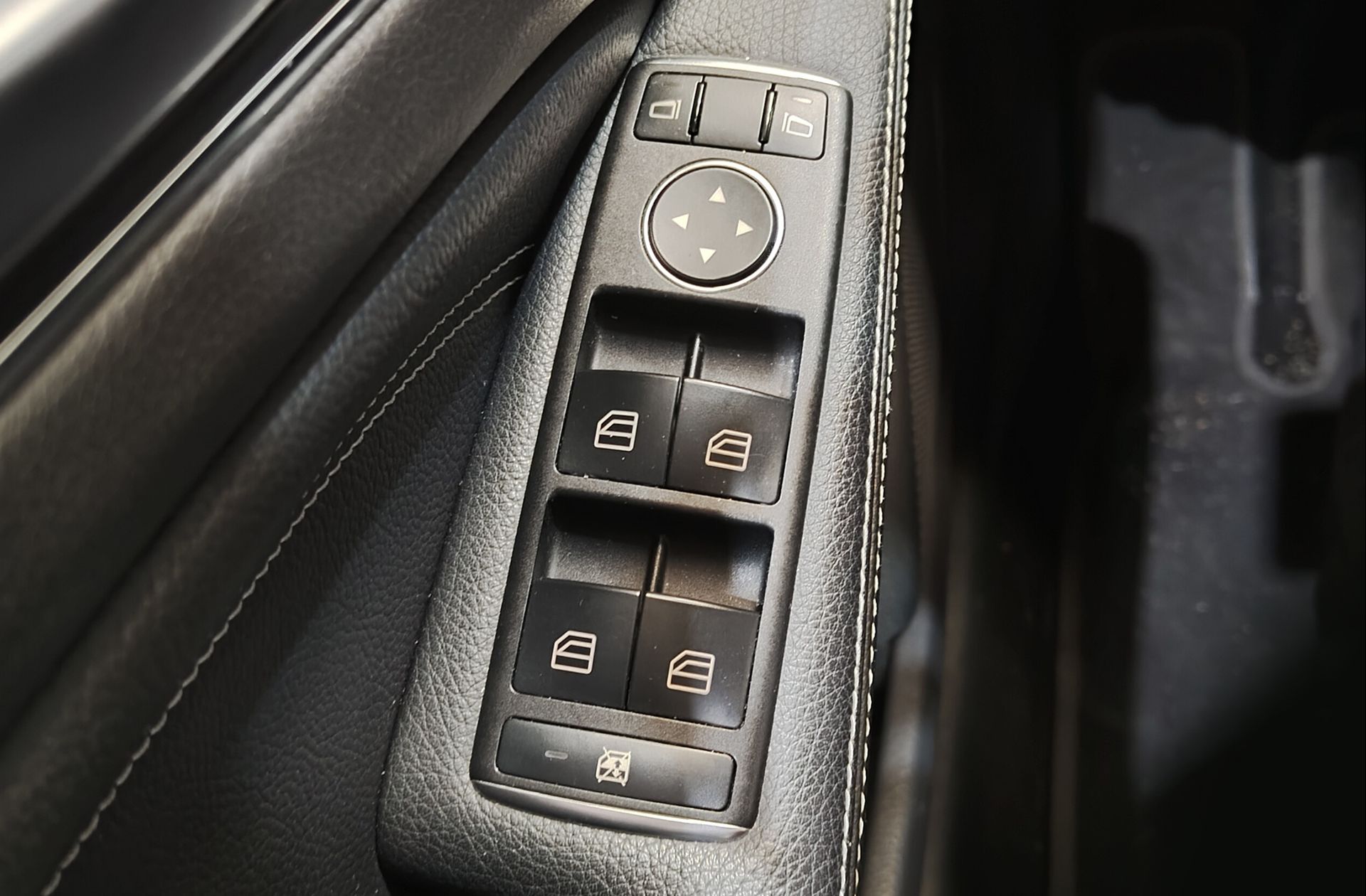 Mercedes-Benz Clase A 180 - foto 40