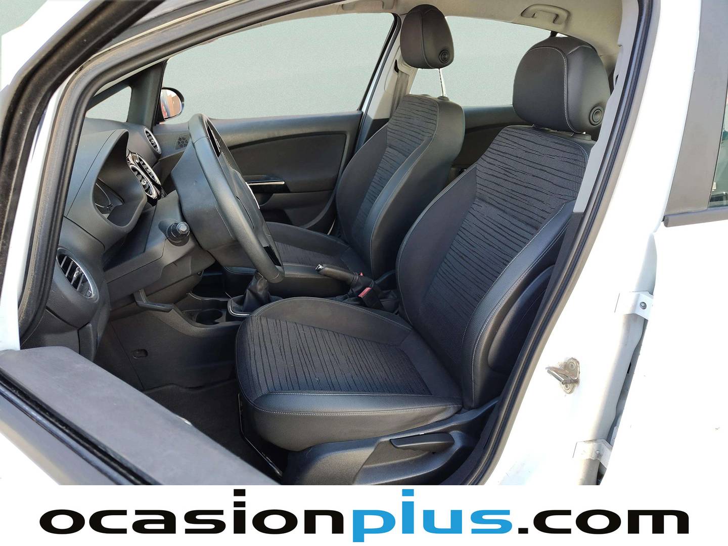 Foto asientos delanteros Opel Corsa Opel Corsa 1.4 S&S Selective (100 CV)