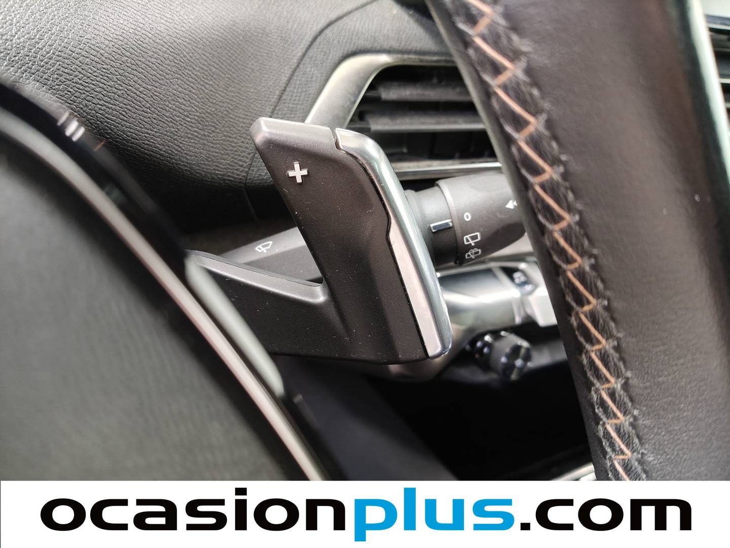 Foto Peugeot 3008 Peugeot 3008 PureTech 130 S&S GT EAT8  (130 CV)