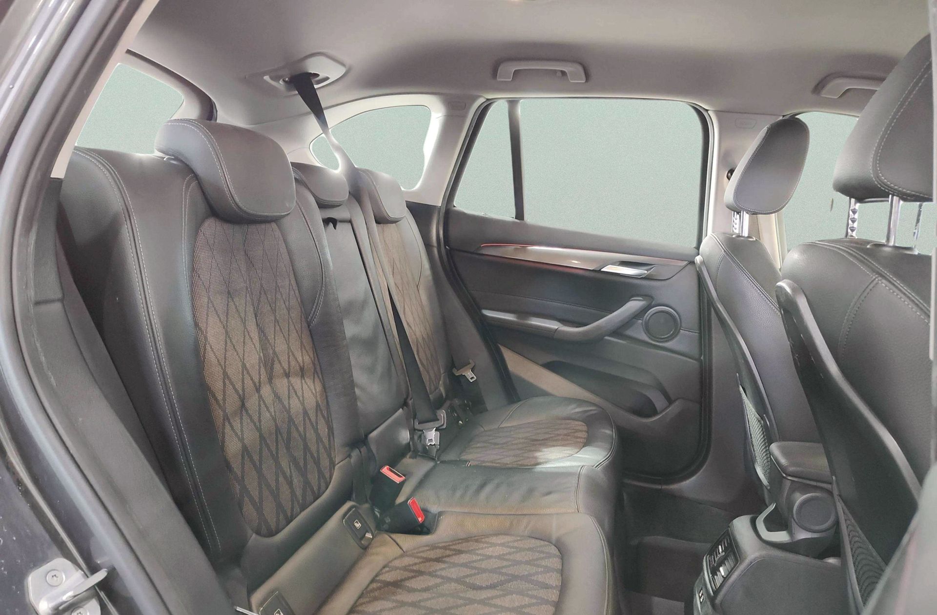 BMW X1 sDrive18i - foto 17