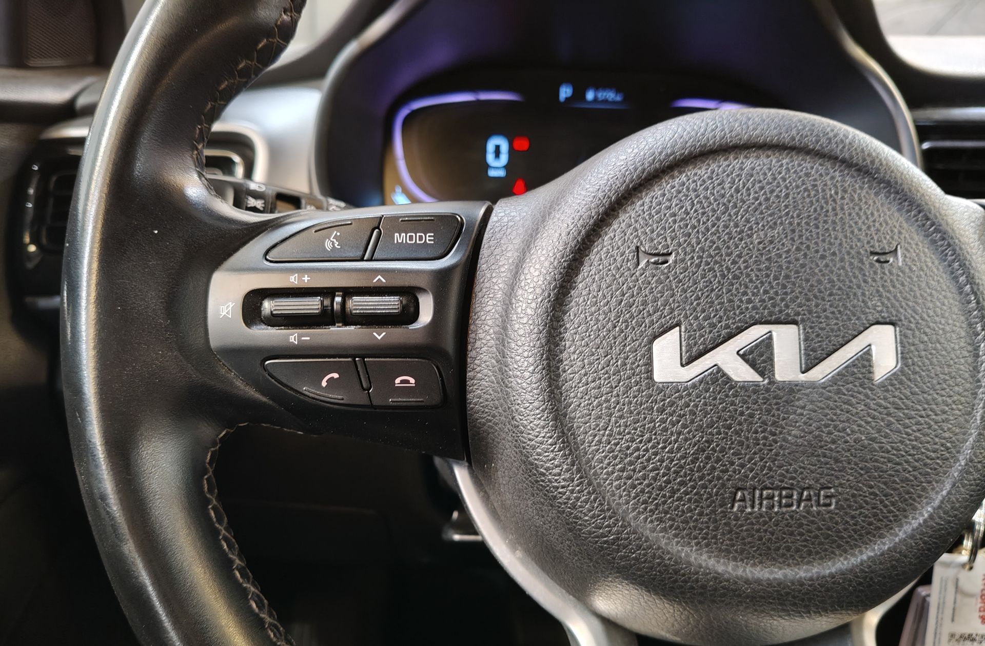 Kia Stonic 1.0 T-GDi Drive - foto 24