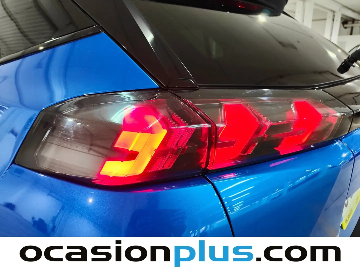 Foto Peugeot 2008 Peugeot 2008 PureTech 130 S&S GT EAT8 (130 CV)