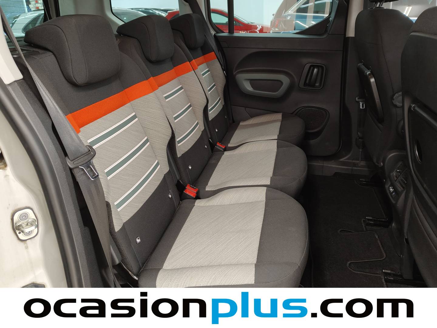 Foto Citroën Berlingo Citroen Berlingo BlueHDi 100 S&S Talla M Shine  (102 CV)