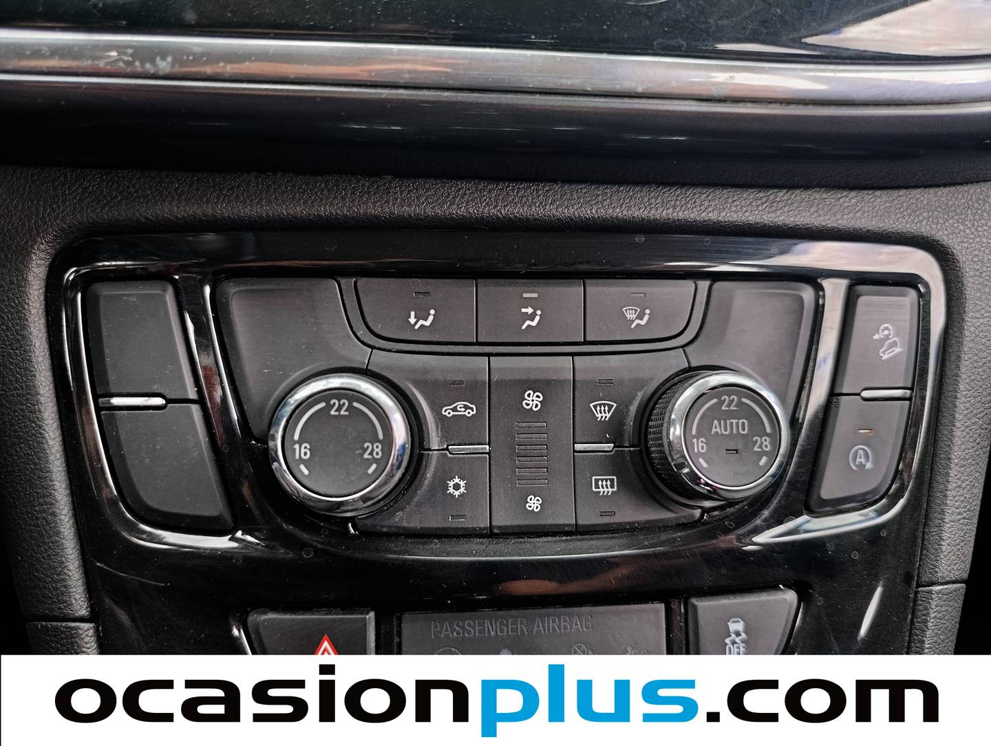 Extras y acabados del Opel Mokka X Opel Mokka X 1.6 CDTI S&S Selective 4X4 (136 CV)