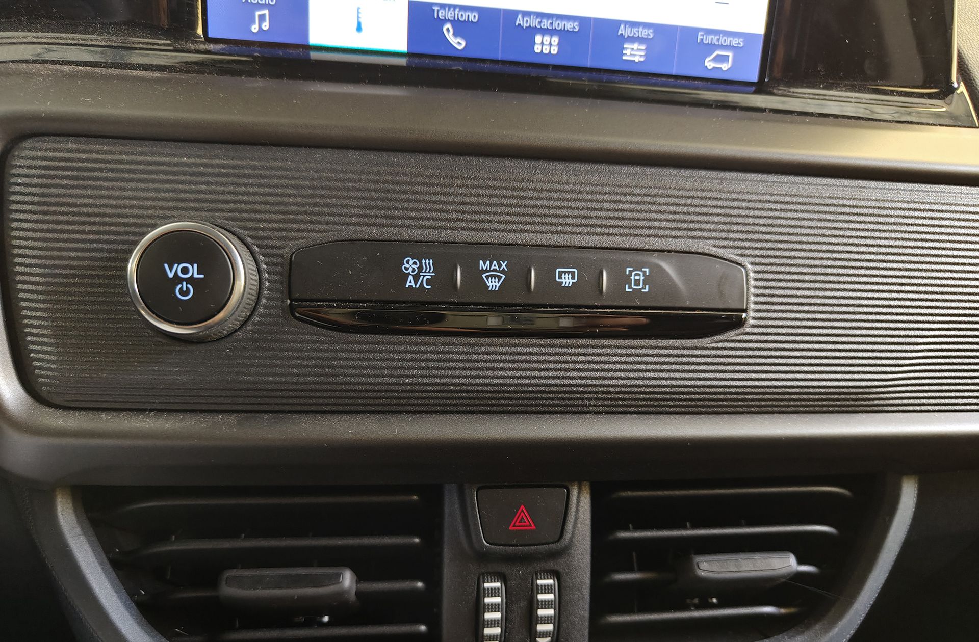 Ford Transit Furgon 1.5 EcoBlue Trend - foto 10