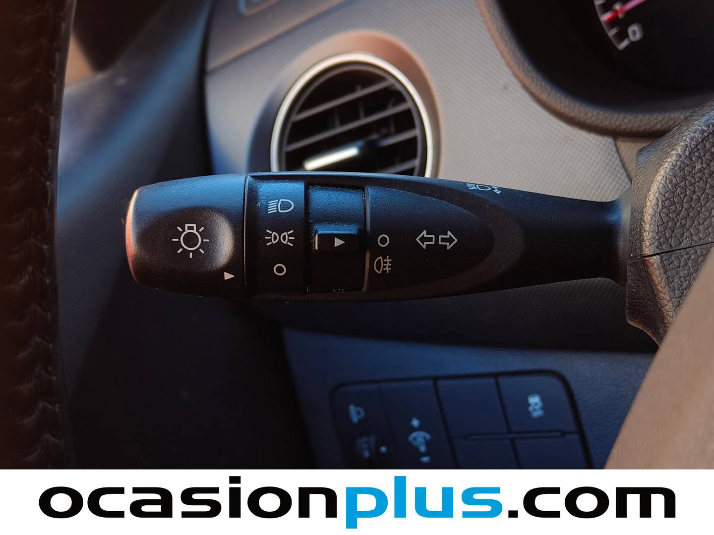 Equipamiento del Hyundai i10 Hyundai i10 1.0 Go ! (66 CV)