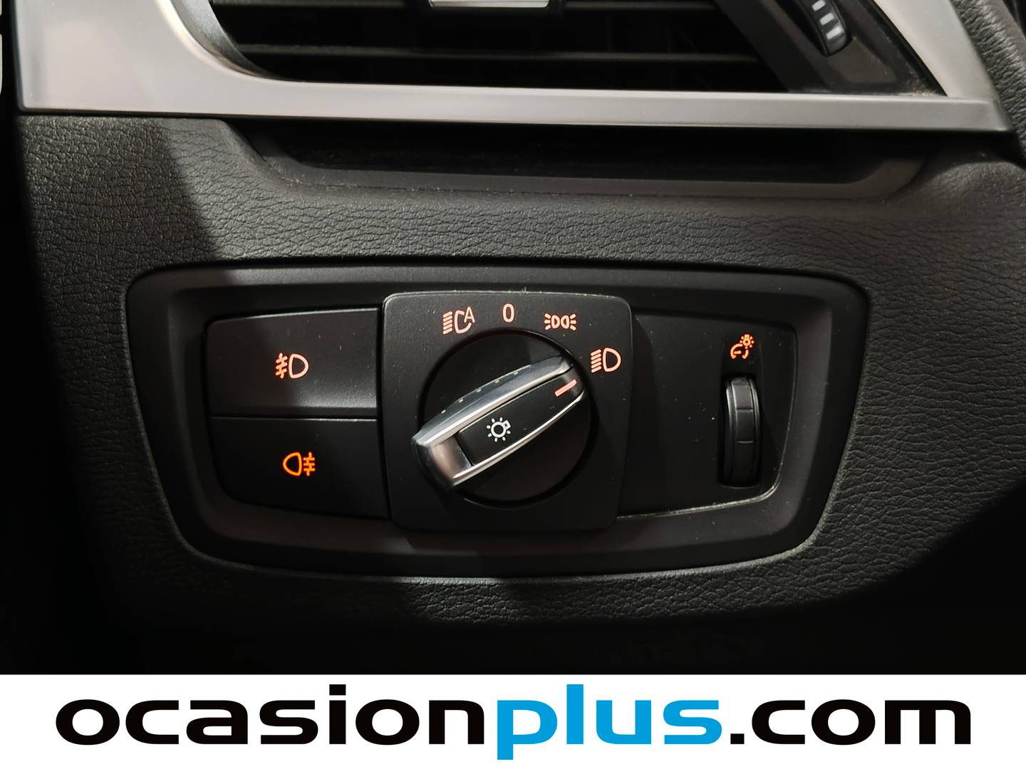 Equipamiento del BMW X1 BMW X1 sDrive18d (150 CV)