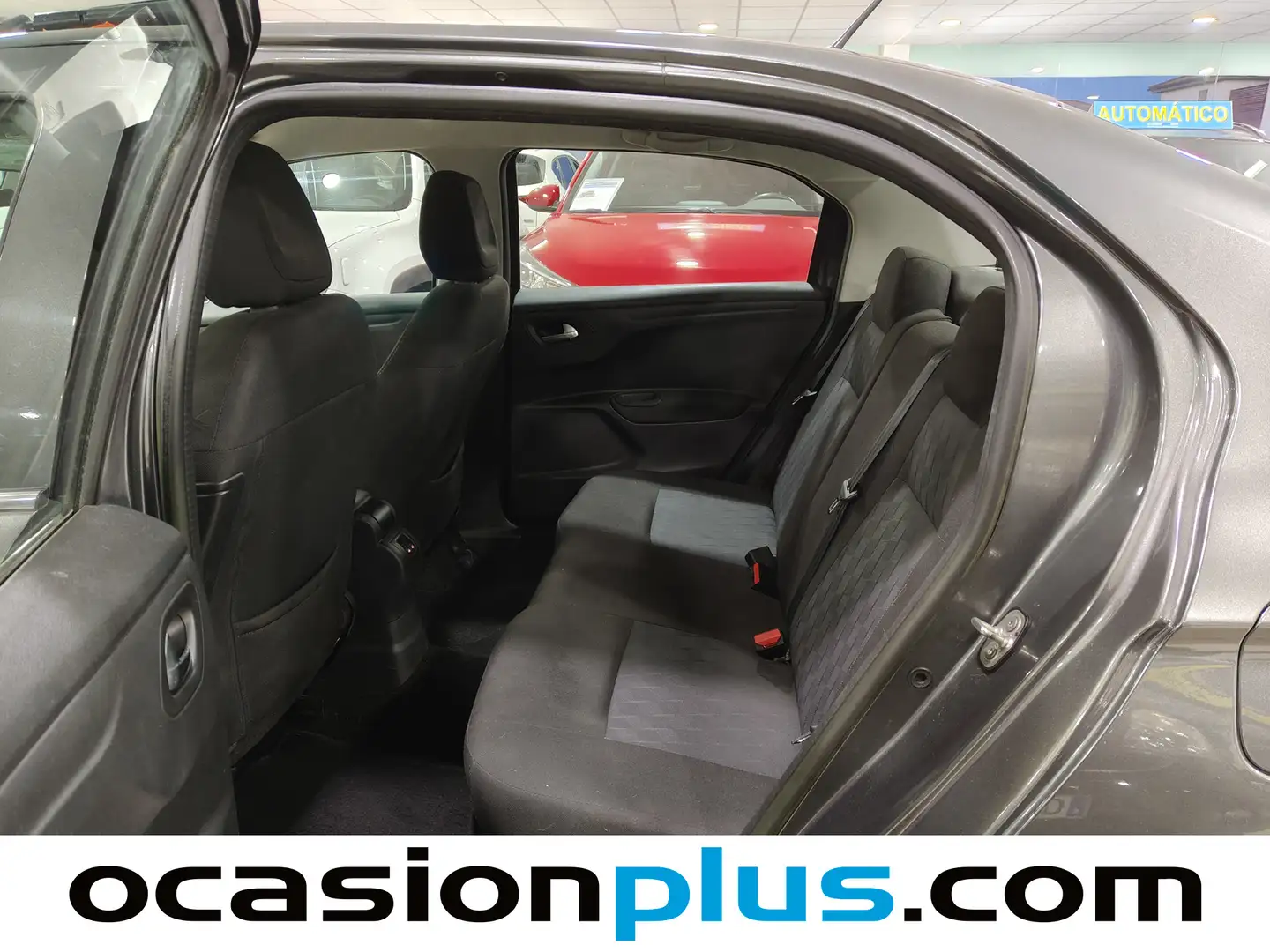 Foto Citroën C-Elysée Citroen C-Elysee BlueHDi 100 Exclusive (100 CV)