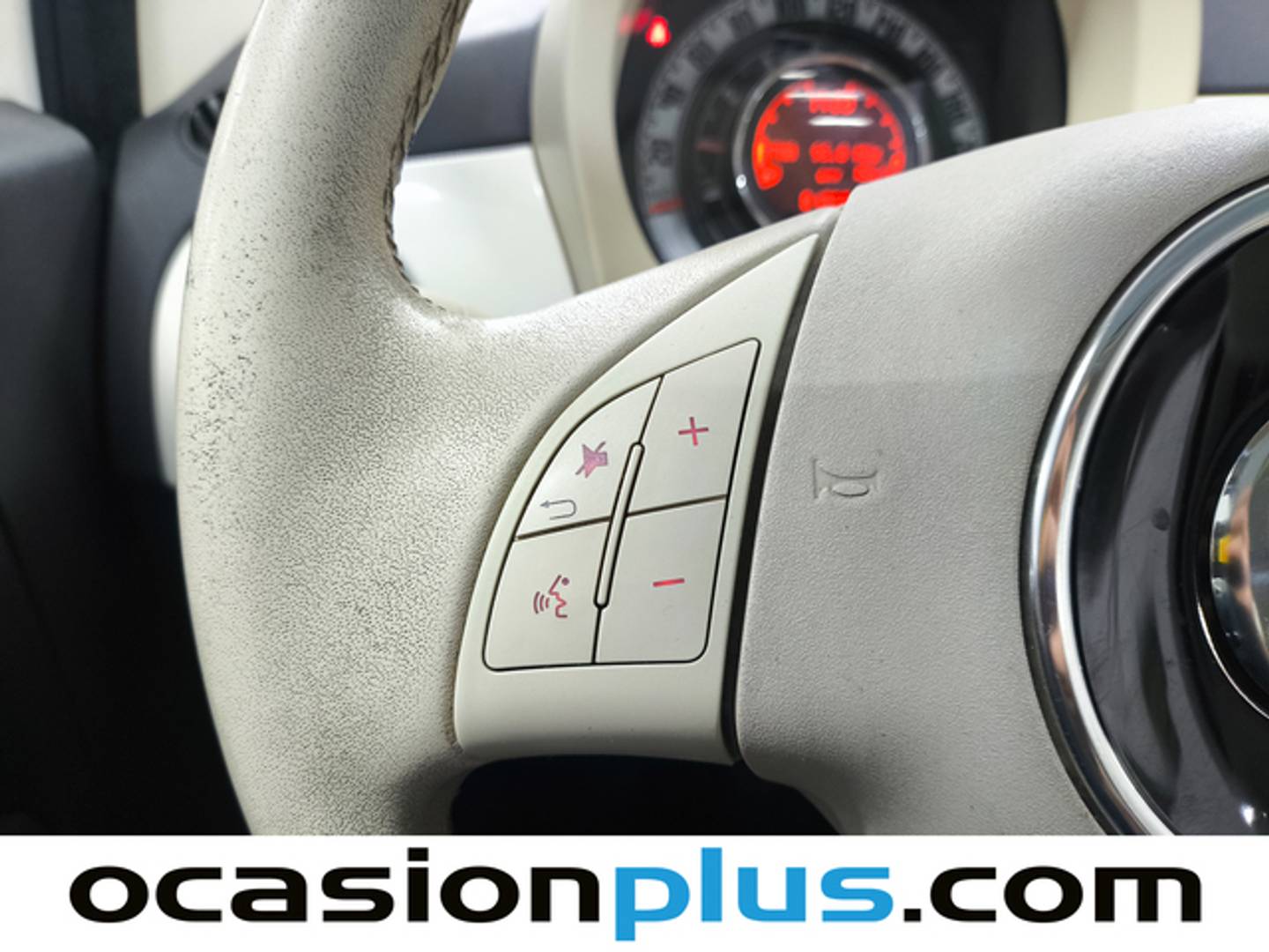 Foto Fiat 500 Fiat 500 1.2 8v Lounge (69 CV)