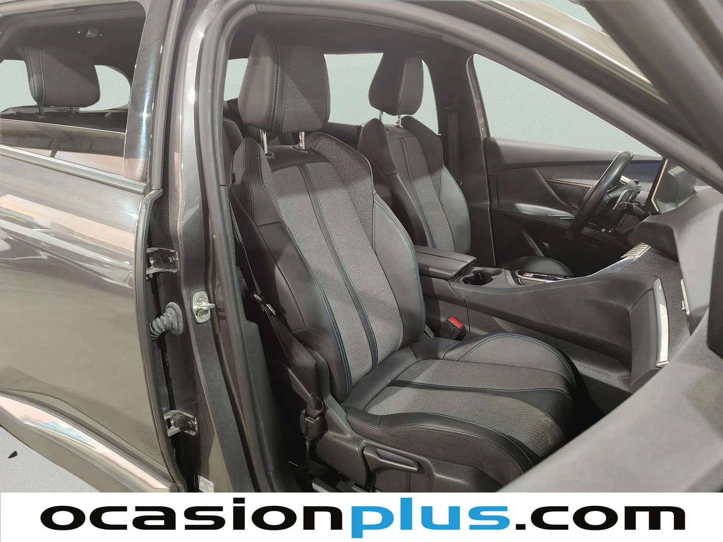 Foto Peugeot 5008 Peugeot 5008 PureTech 130 S&S Allure Pack EAT8 (130 CV) 7 Plazas