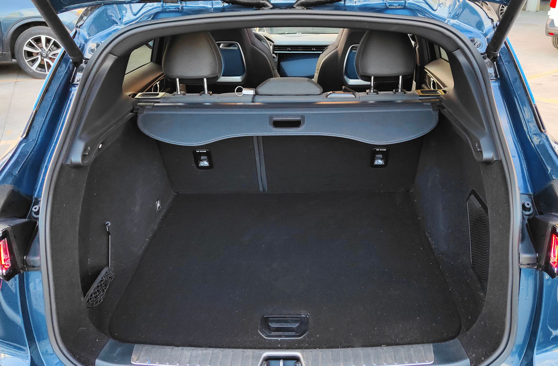 Lynk & Co 01 1.5 PHEV - foto 17