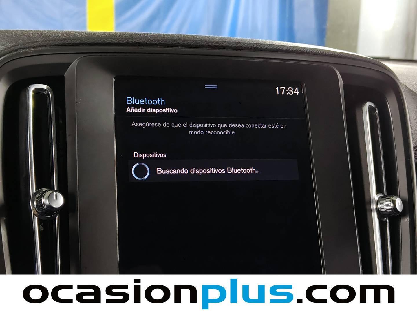 Foto Volvo XC40 Volvo XC40 T2 Momentum Core (129 CV)