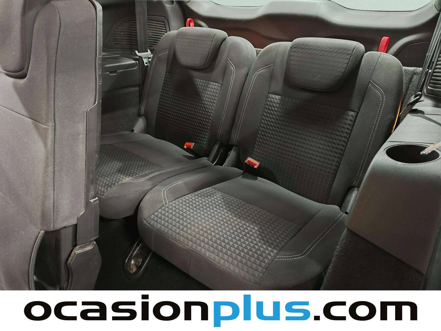 Extras y acabados del Ford Grand C-Max Ford Grand C-Max 1.0 EcoBoost Trend+ (125 CV) 7 plazas