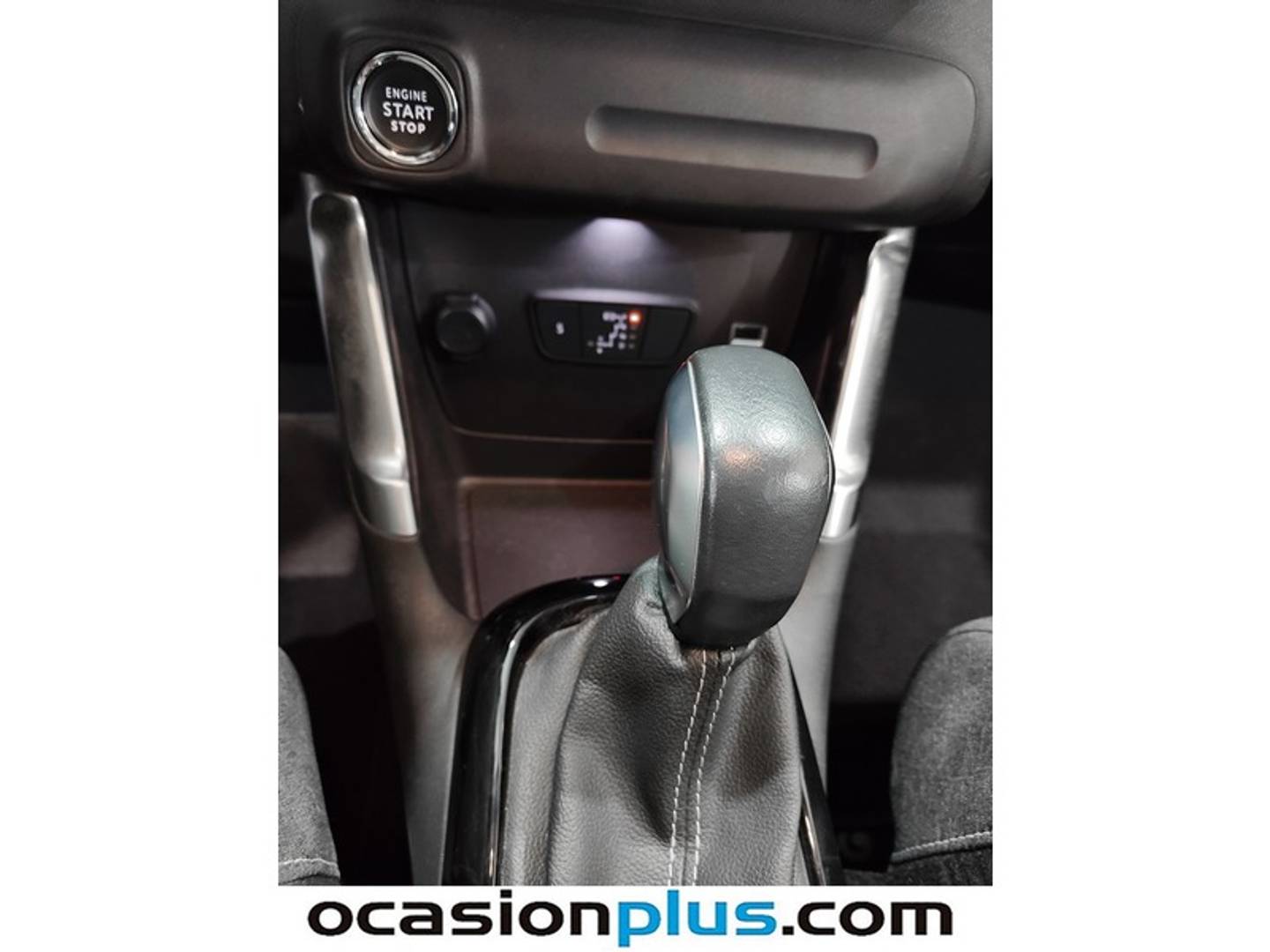 Foto Citroën C3 Aircross Citroen C3 Aircross PureTech 130 Shine Pack EAT6 Auto (131 CV)