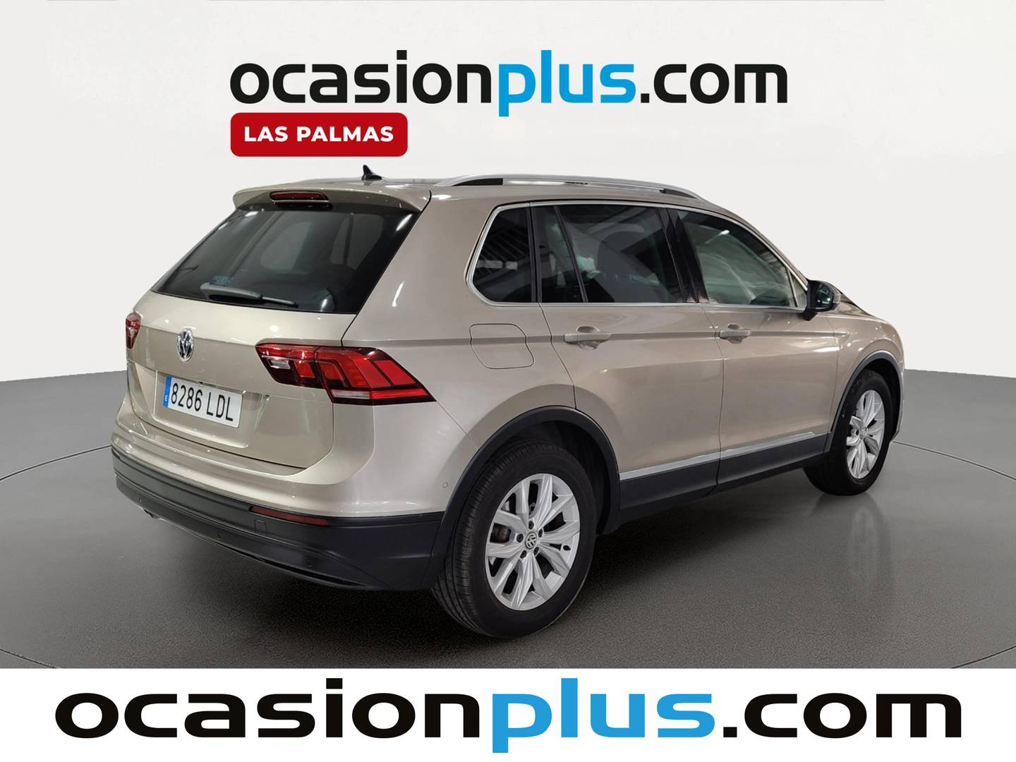 Foto trasera Volkswagen Tiguan Volkswagen Tiguan Advance 2.0 TDI (150 CV) DSG derecha