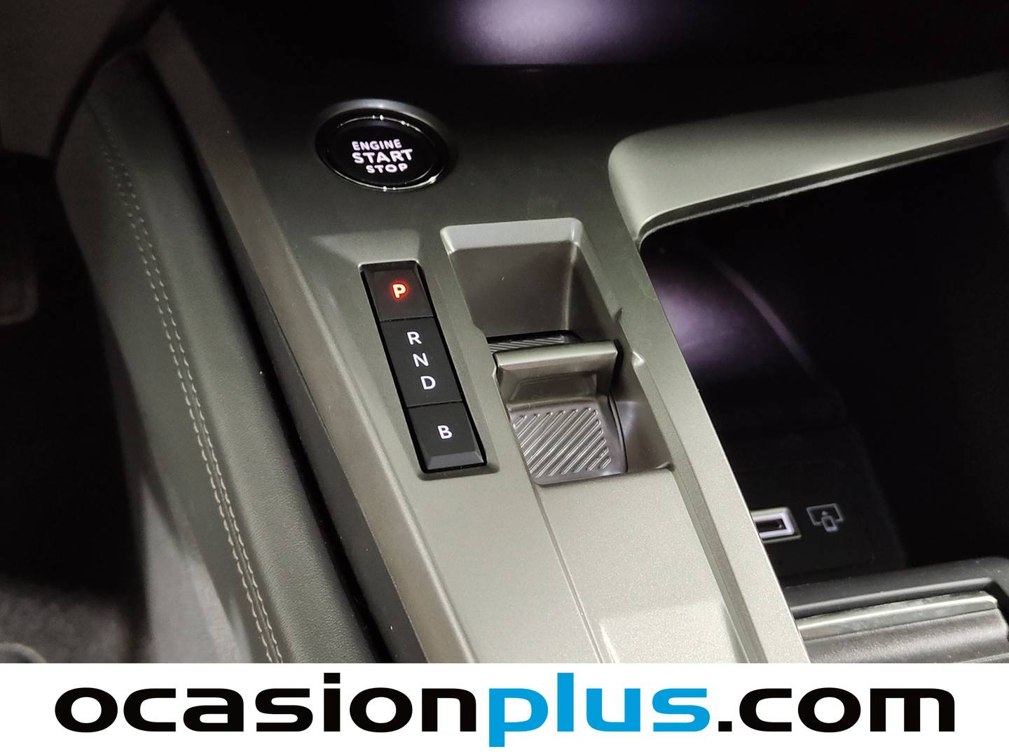 Foto Peugeot 408 Peugeot 408 Allure PHEV 180 e-EAT8 (181 CV)