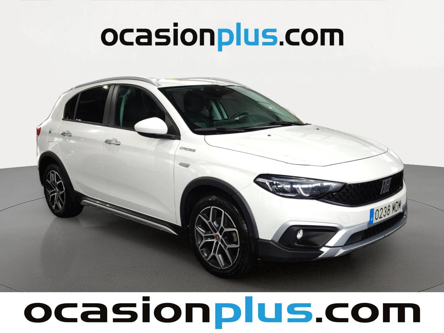 Foto delantera Fiat Tipo Fiat Tipo 1.5 Hybrid Cross DCT (130 CV) derecha