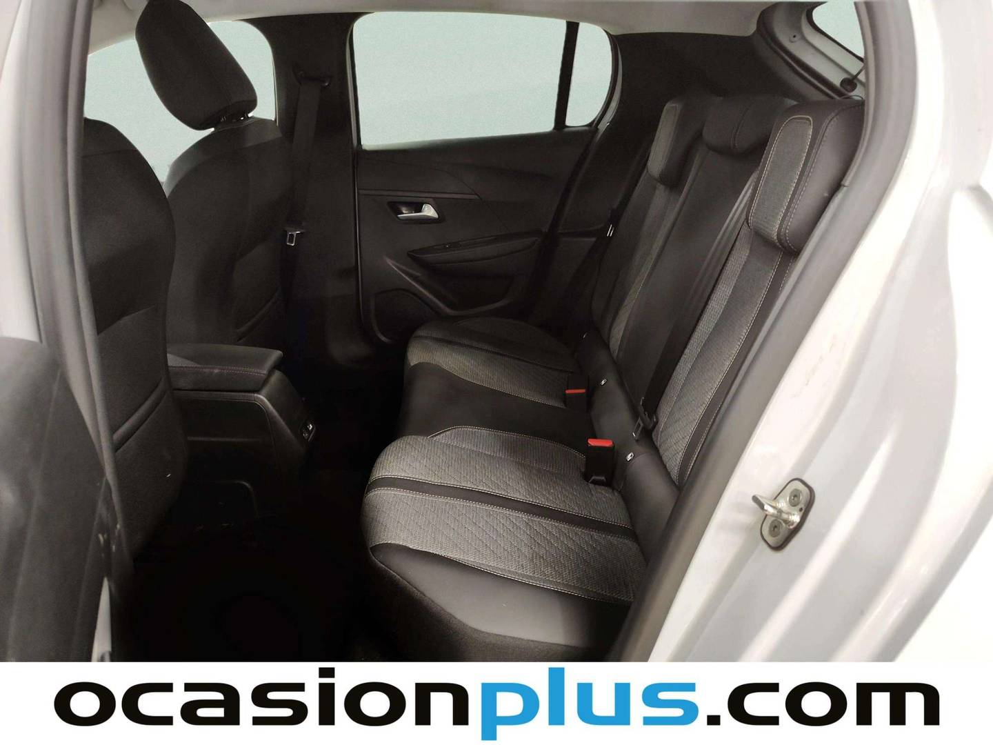 Foto asientos traseros Peugeot 208 Peugeot 208 PureTech 100 Allure (100 CV)