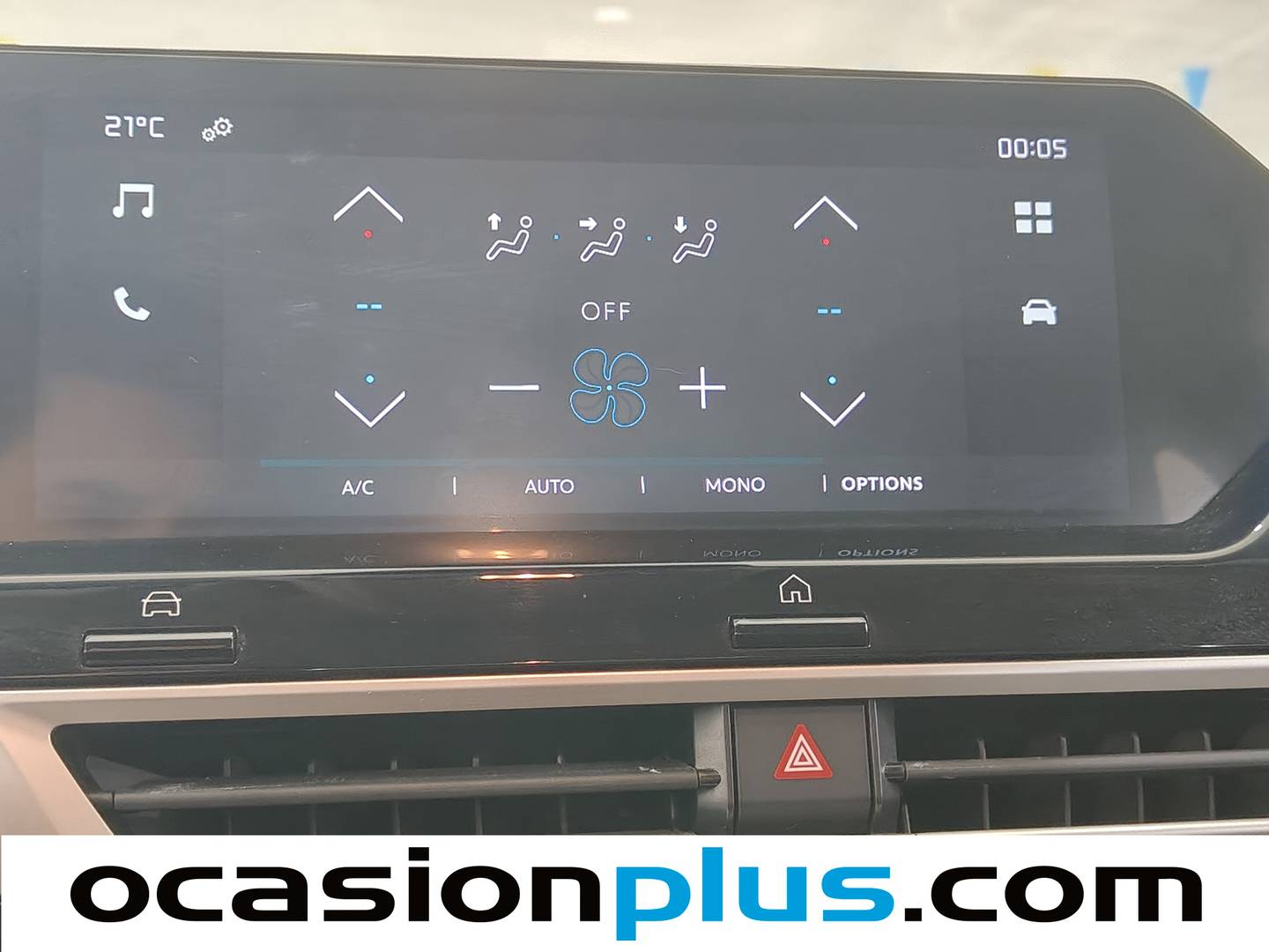 Foto Citroën C4 X Citroen C4 X PureTech 100 S&S 6v You (102 CV)