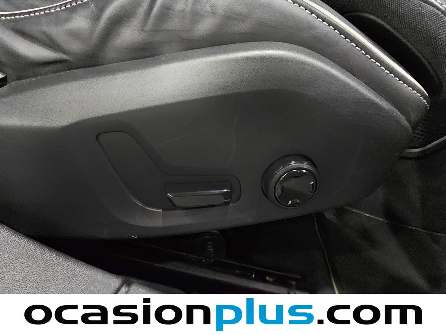 Equipamiento del Volvo S60 Volvo S60 T5 R-Design Auto (250 CV)