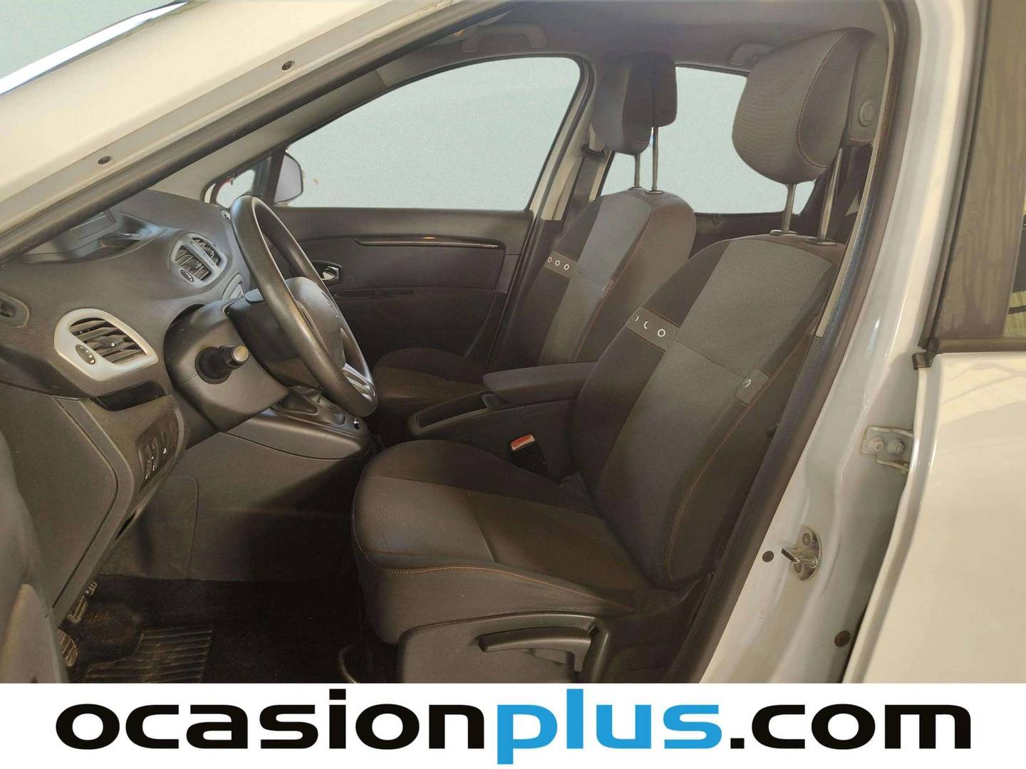 Foto asientos delanteros Renault Scénic Renault Scenic dCi 95 Expression (95 CV)