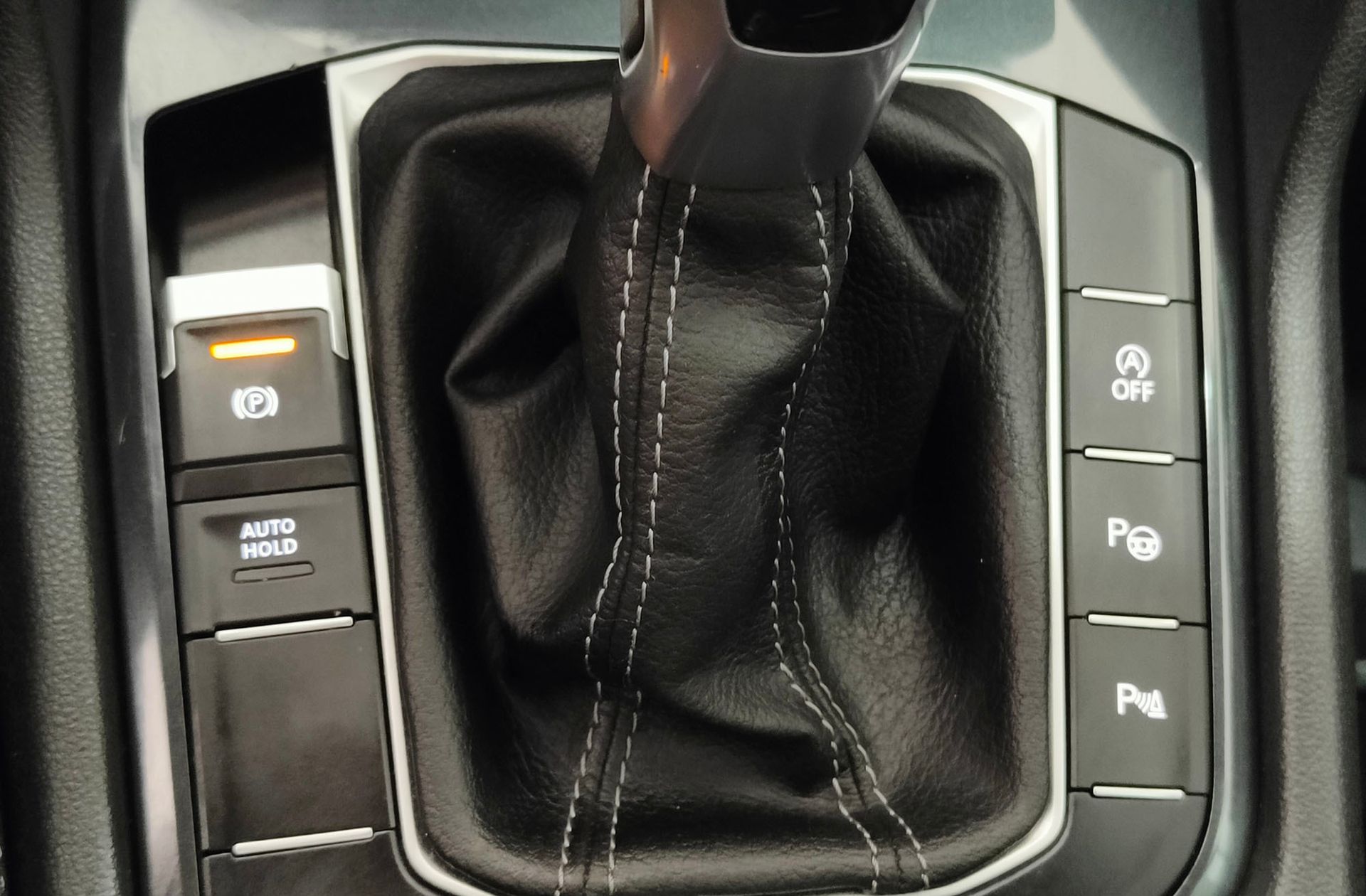 Volkswagen Tiguan R-Line 2.0 TDI 4Motion DSG - foto 13