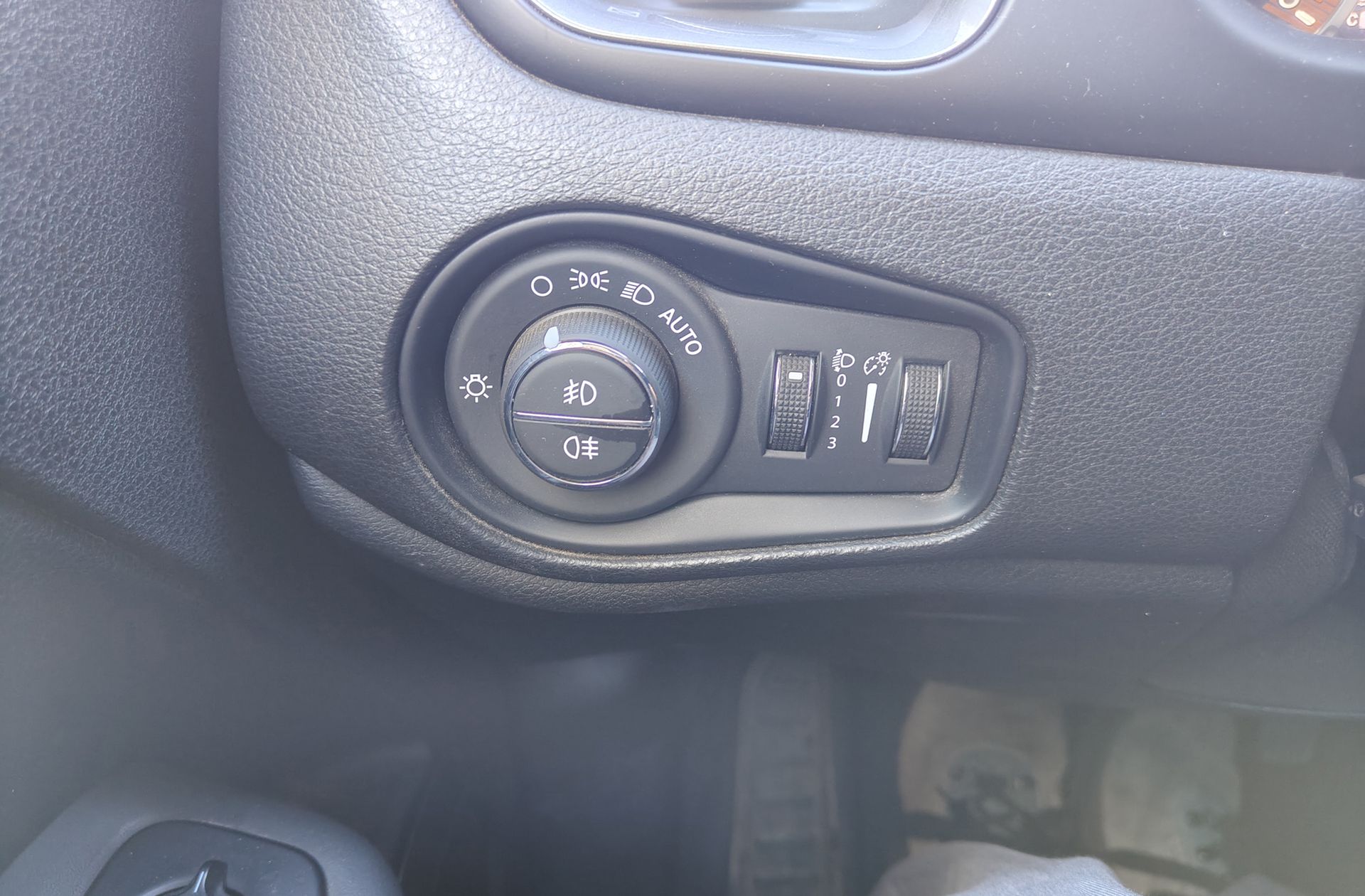 Jeep Renegade 1.0G Limited 4x2 - foto 18