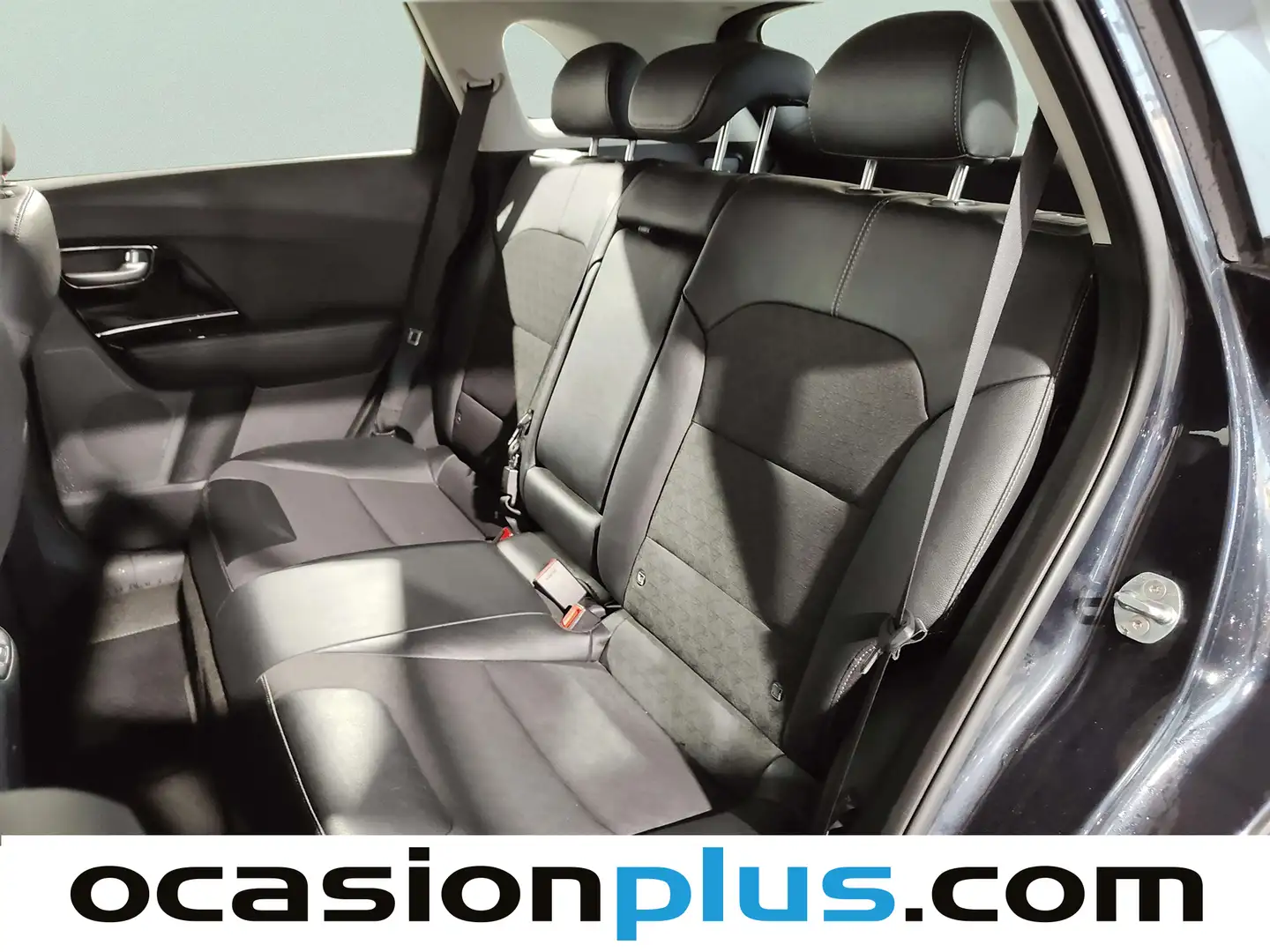 Foto KIA Niro Kia Niro 1.6 GDi PHEV Drive (141 CV)