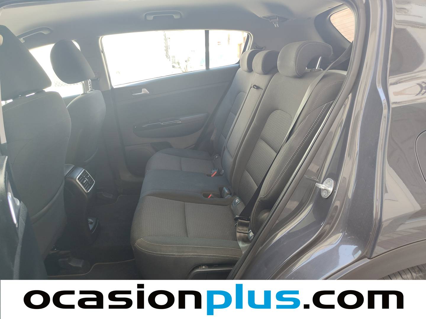 Foto asientos traseros KIA Sportage KIA Sportage 1.6 MHEV Business 4x2 (136 CV)