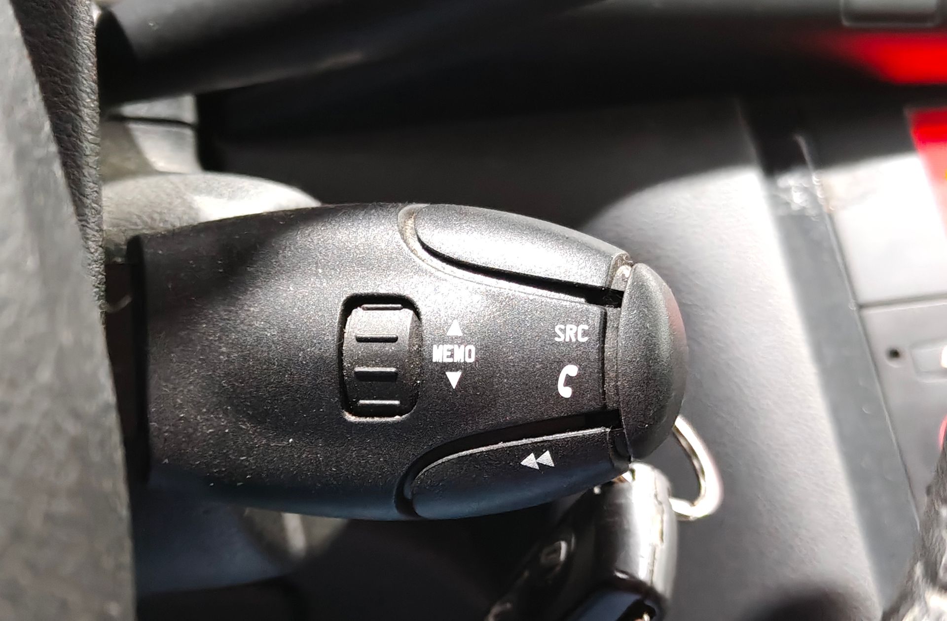 Peugeot 3008 1.6 BlueHDi FAP Style - foto 24