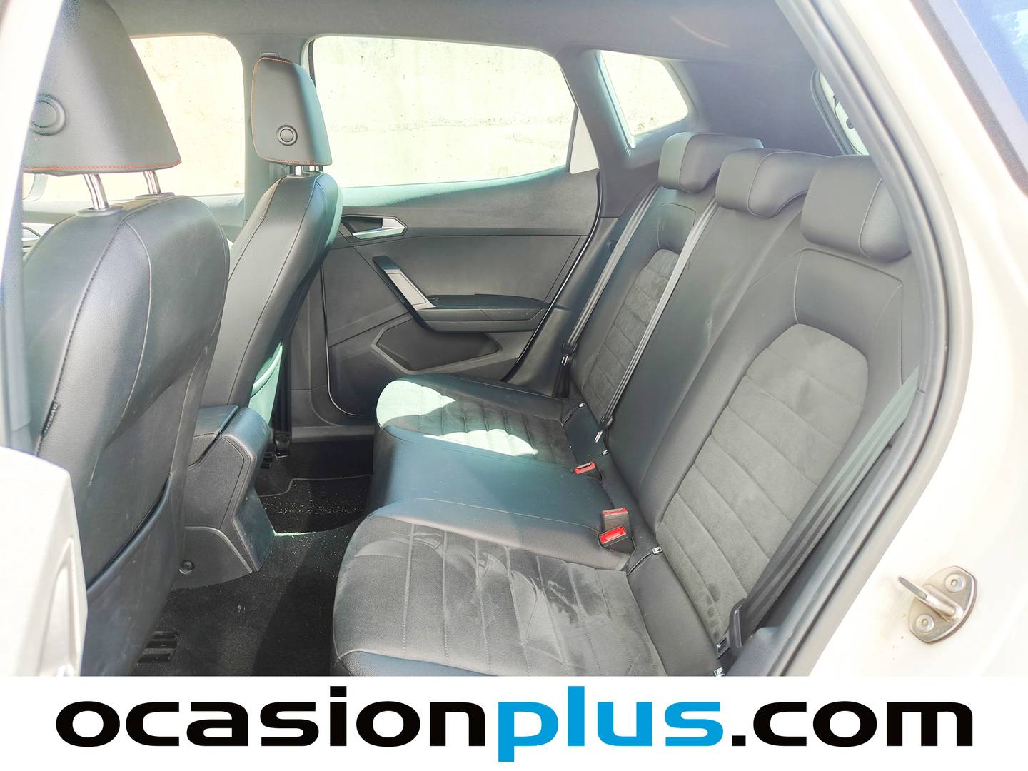 Seat Arona SEAT Arona 1.0 TSI S&S FR Plus (110 CV) de segunda mano