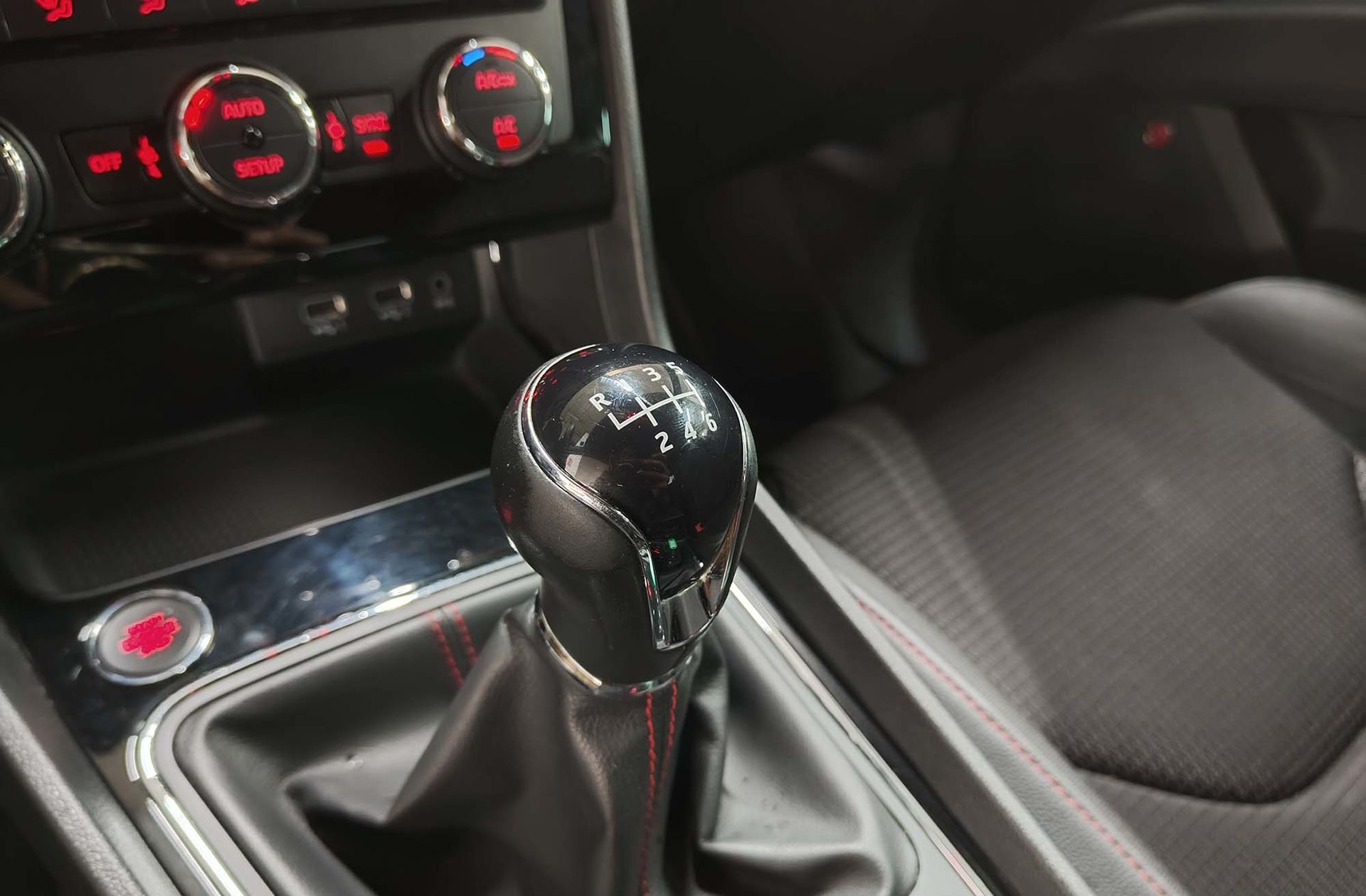 SEAT León 1.5 TSI FR - foto 5