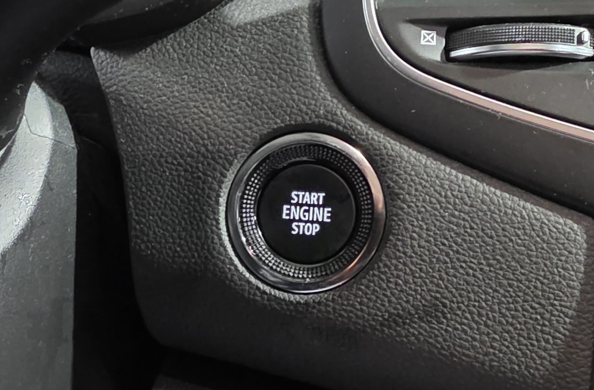 Renault Mégane Zen Fast Track TCe - foto 34