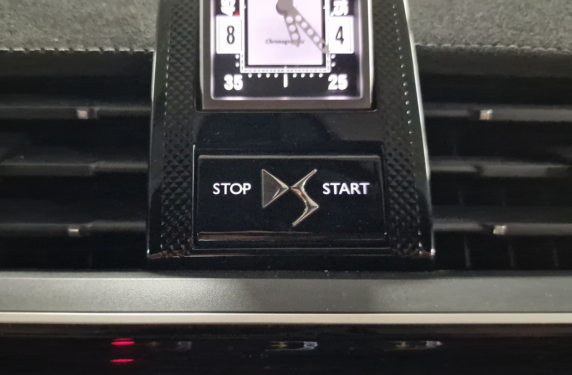 DS 7 Crossback PureTech 180 Performance Line - foto 33