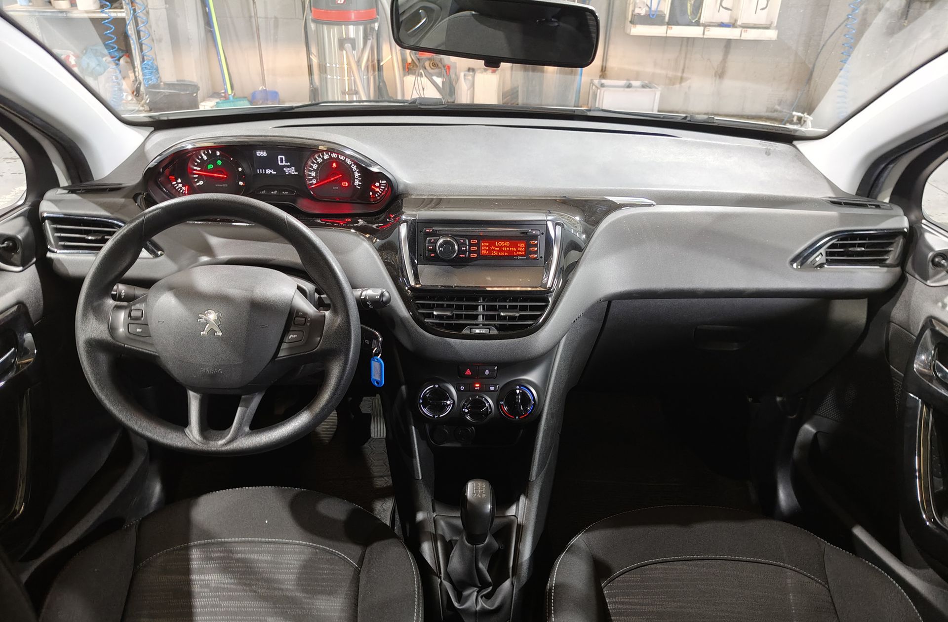 Peugeot 208 1.4 HDi Business Line - foto 6