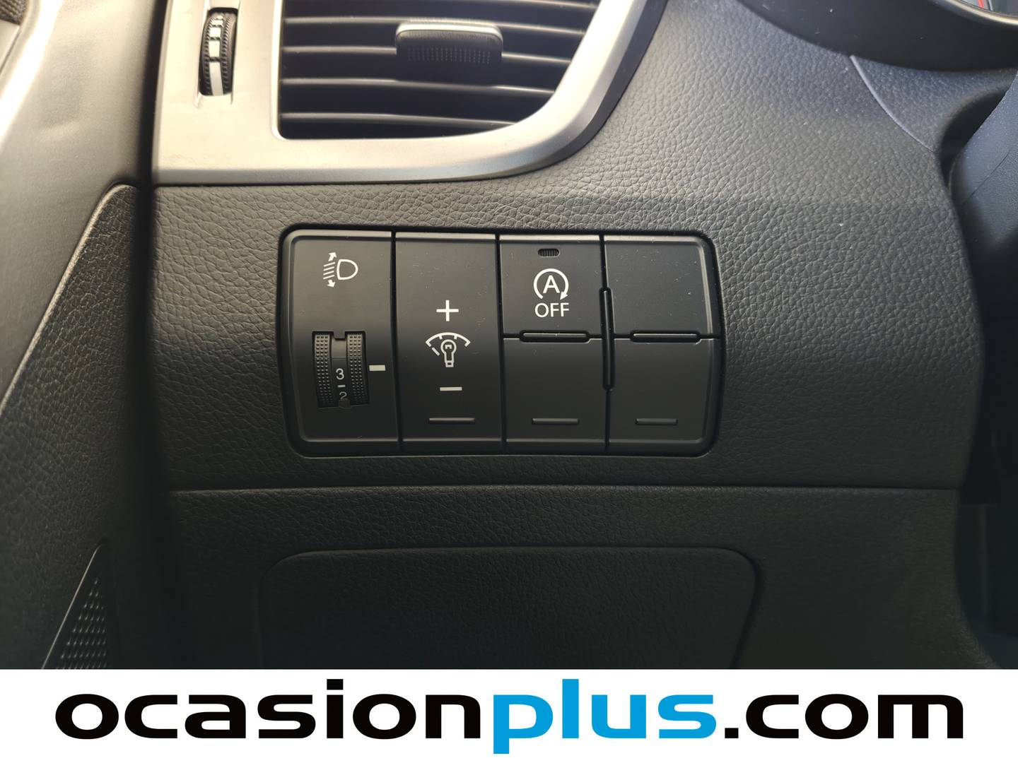 Extras y acabados del Hyundai i30 Hyundai i30 1.6 CRDI BlueDrive Klass (110 CV)