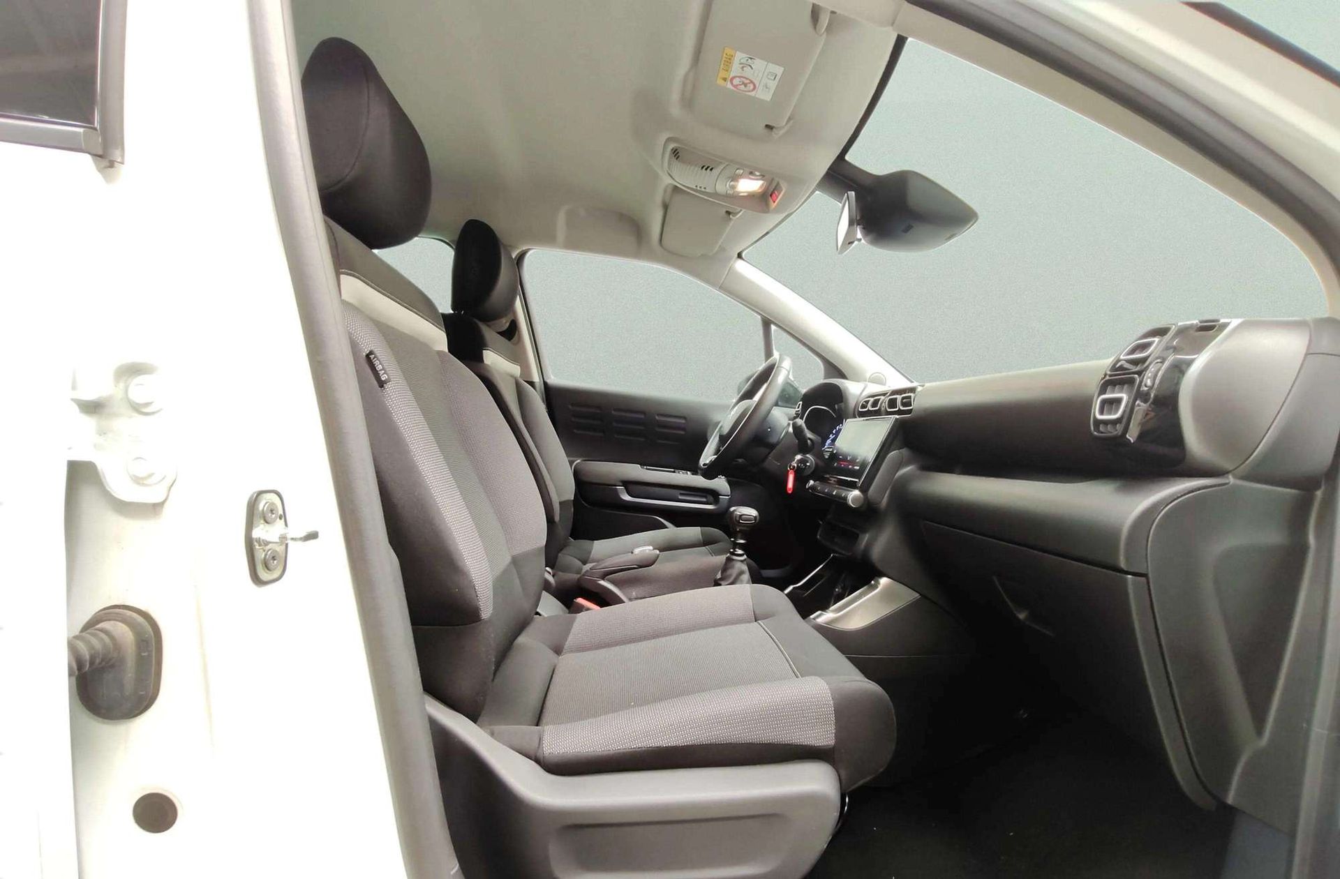 Citroën C3 Aircross PureTech 110 Plus - foto 18