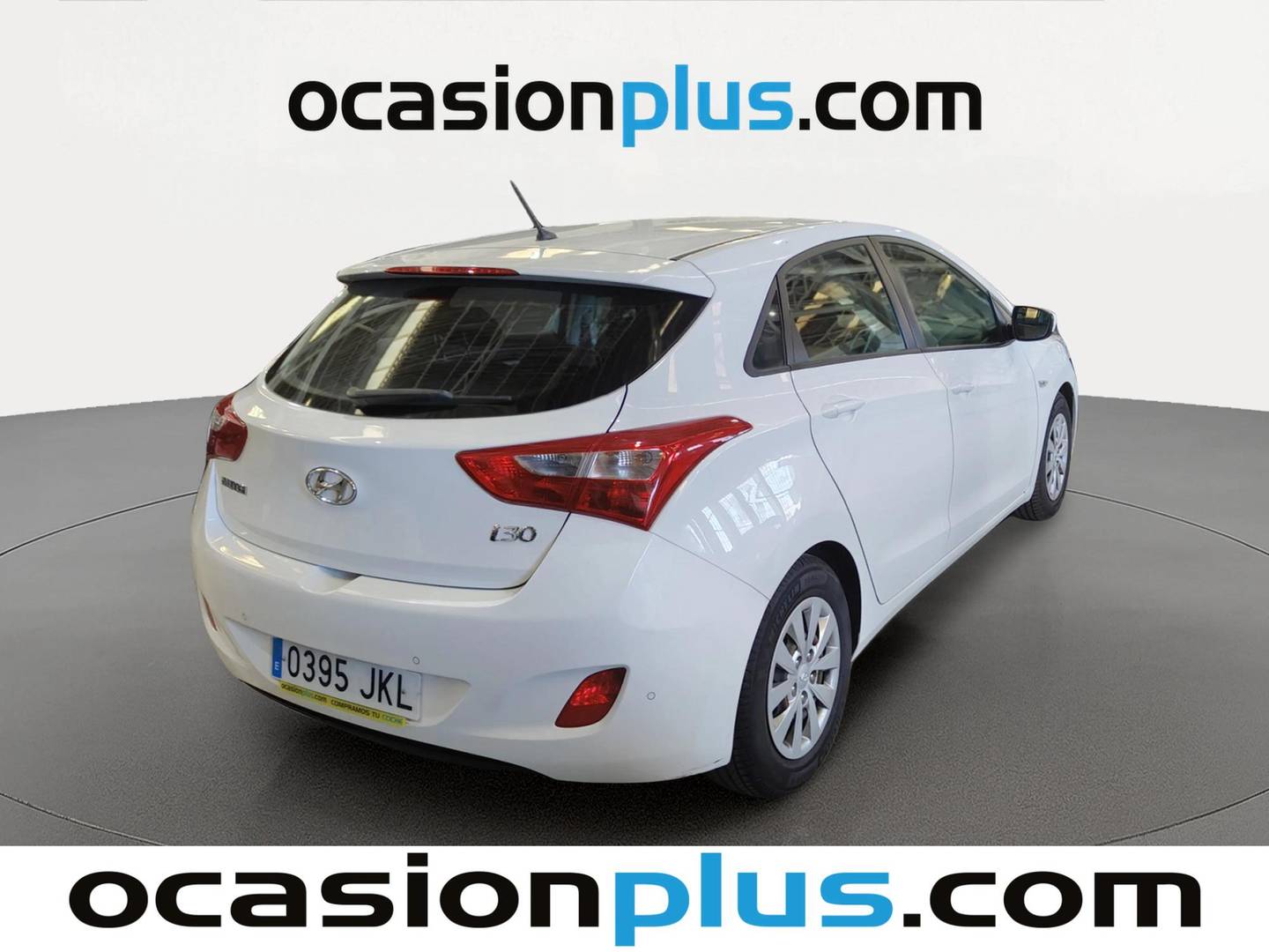 Foto trasera Hyundai i30 Hyundai i30 1.6 CRDI BlueDrive Klass (110 CV) derecha