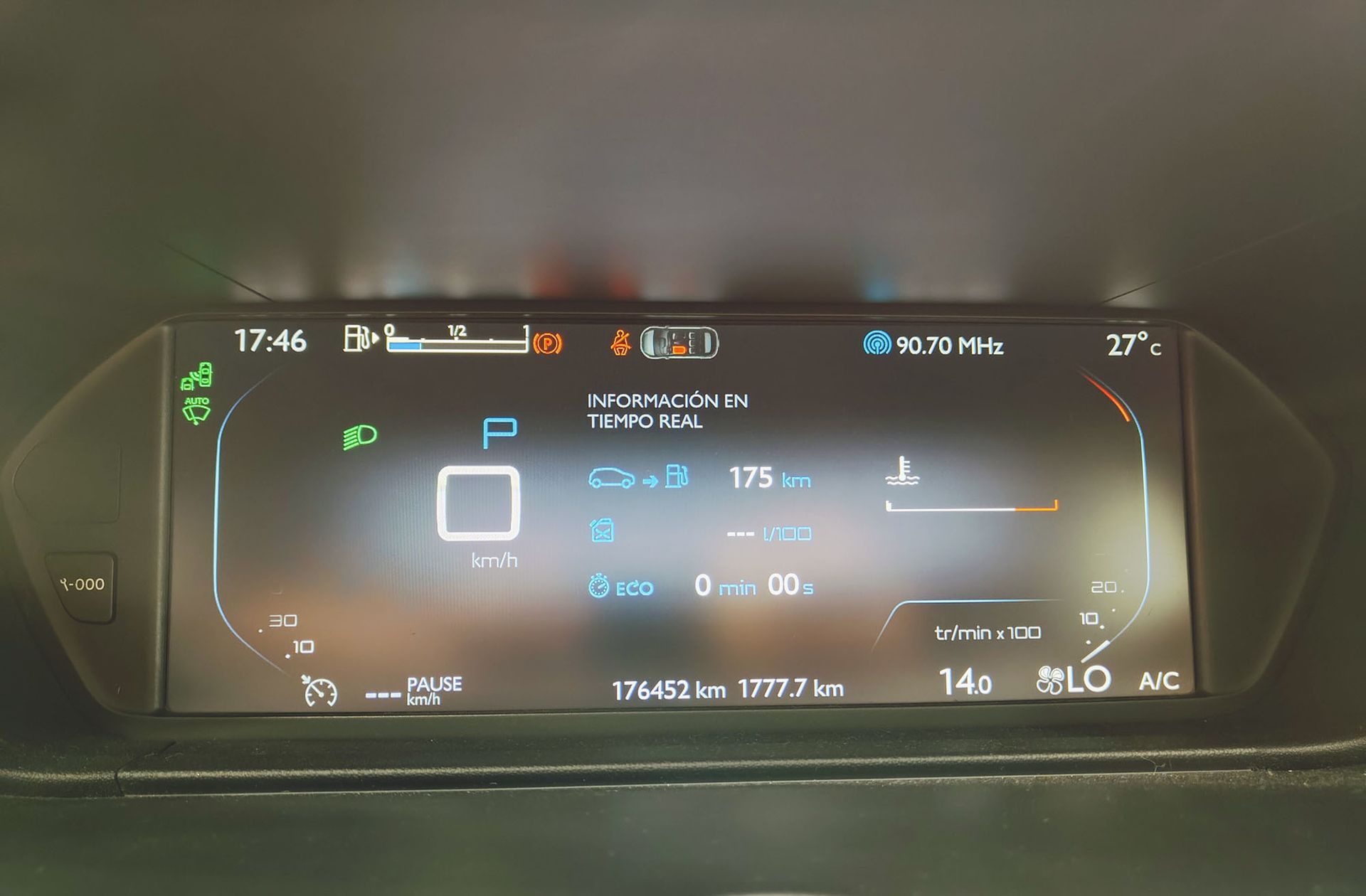 Citroën C4 Picasso THP 165 Exclusive - foto 24