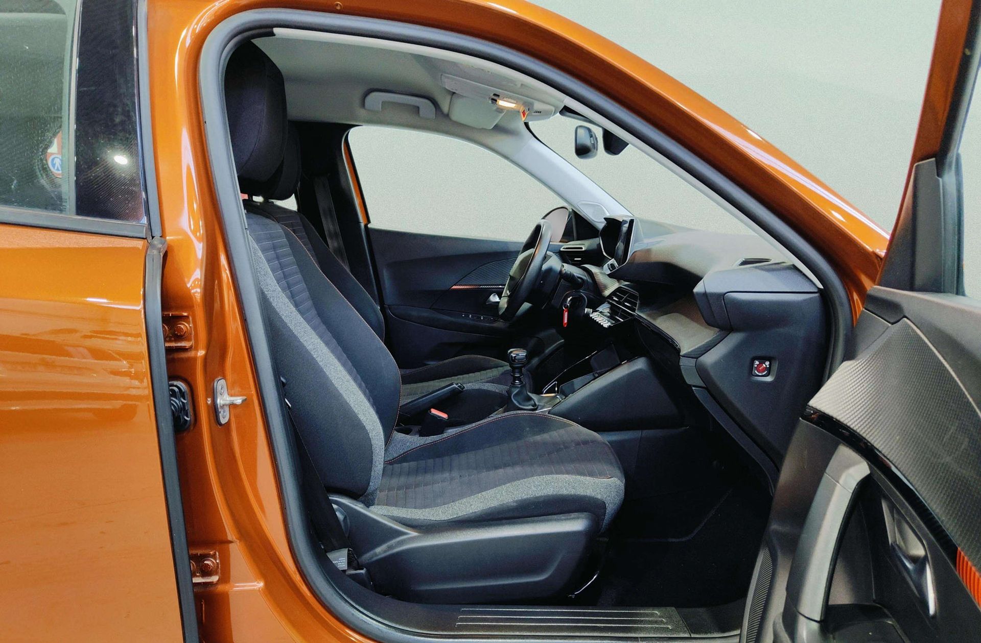 Peugeot 2008 PureTech 100 Active Pack - foto 16