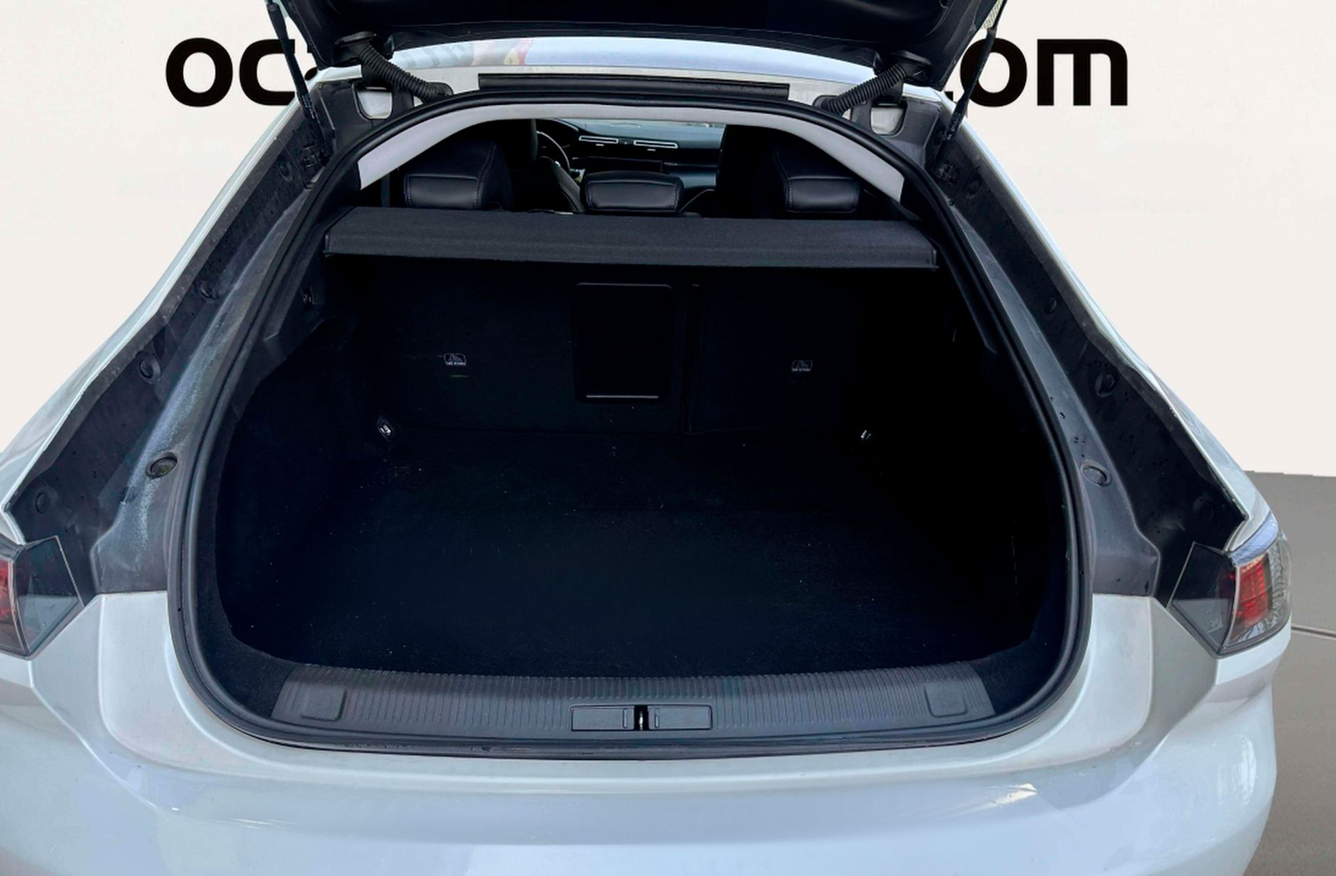 Peugeot 508 BlueHDi 160 Allure EAT8 - foto 17
