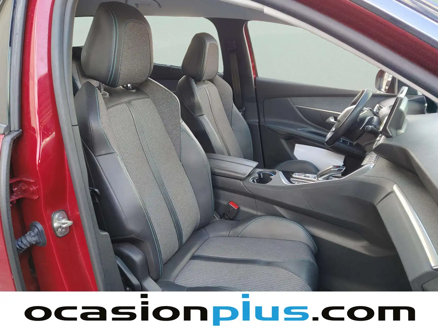 Foto Peugeot 5008 Peugeot 5008 PureTech 130 S&S Allure Pack EAT8  (130 CV)