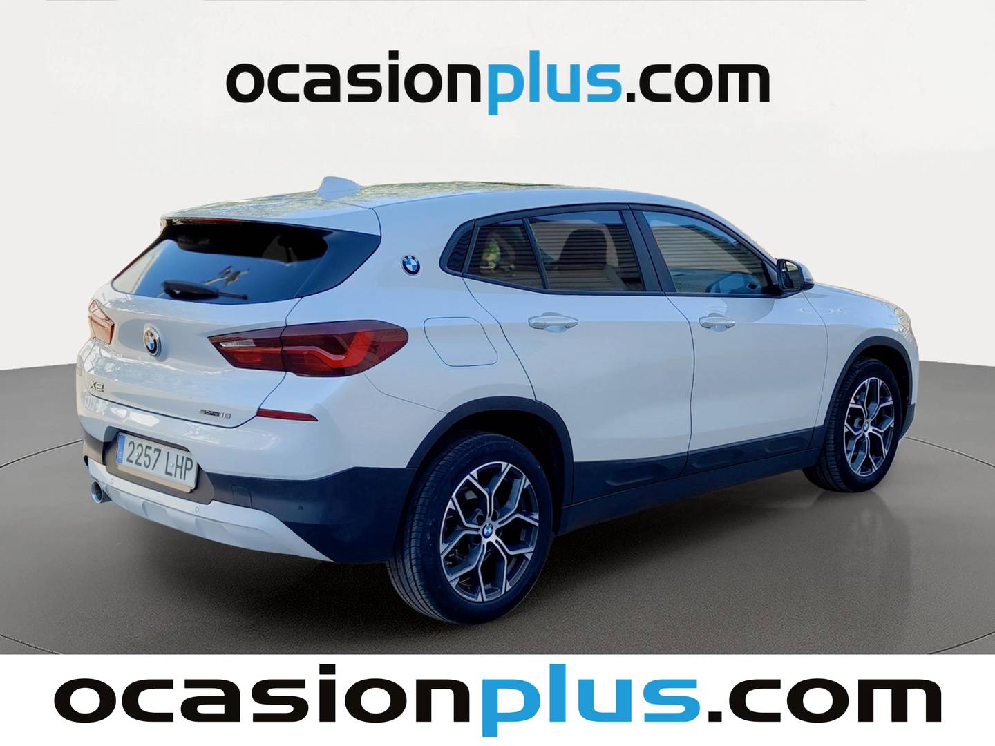 Foto trasera BMW X2 BMW X2 sDrive18i (140 CV) derecha