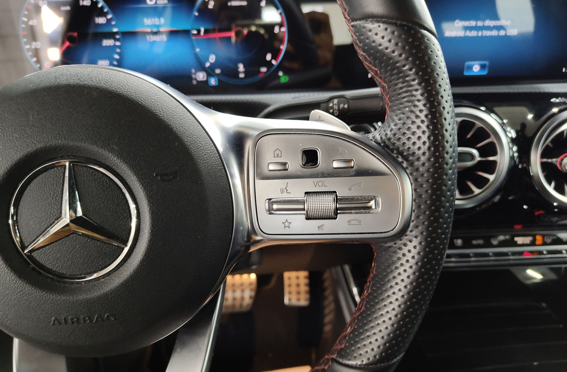 Mercedes-Benz Clase A 180 d Pack AMG - foto 34