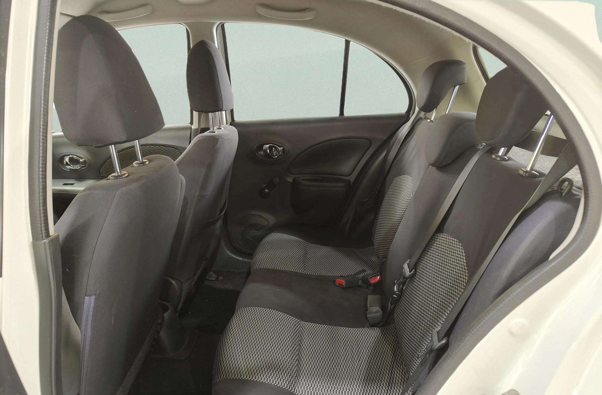 Nissan Micra 1.2G Acenta - foto 9