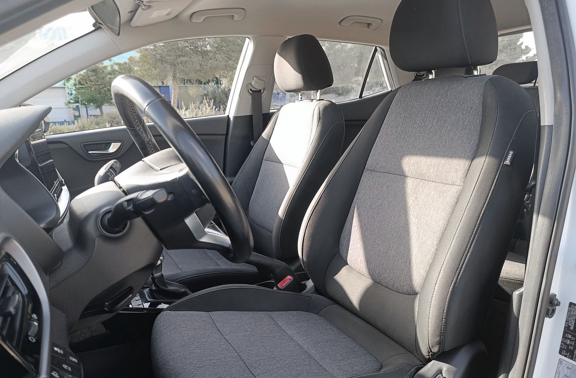 Kia Stonic 1.0 T-GDi Drive DCT - foto 11